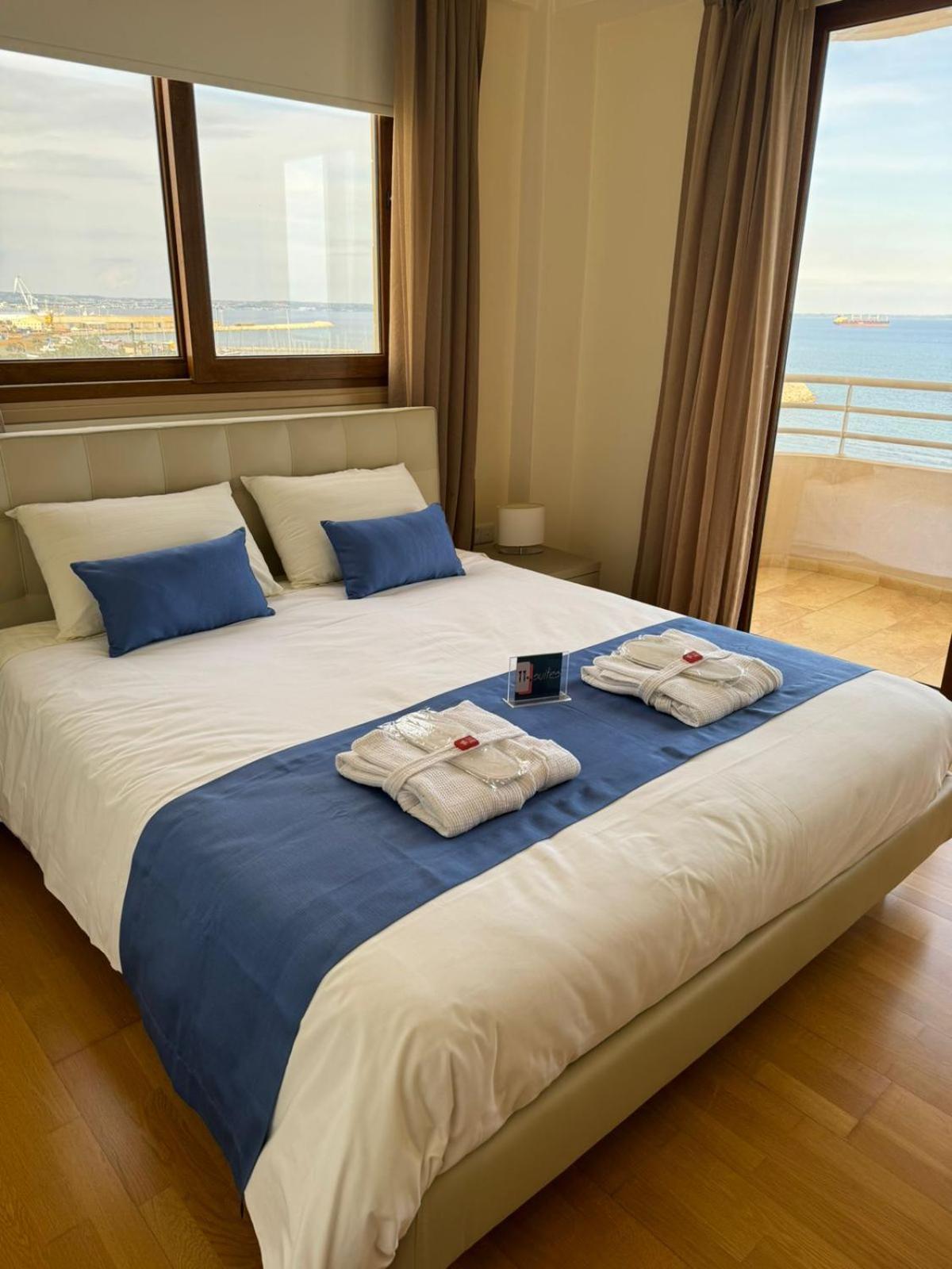 11 Suites - Golden Sunrise Suite Larnaca Oda fotoğraf